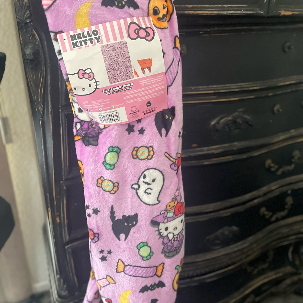 New Hello Kitty Halloween Themed Blanket